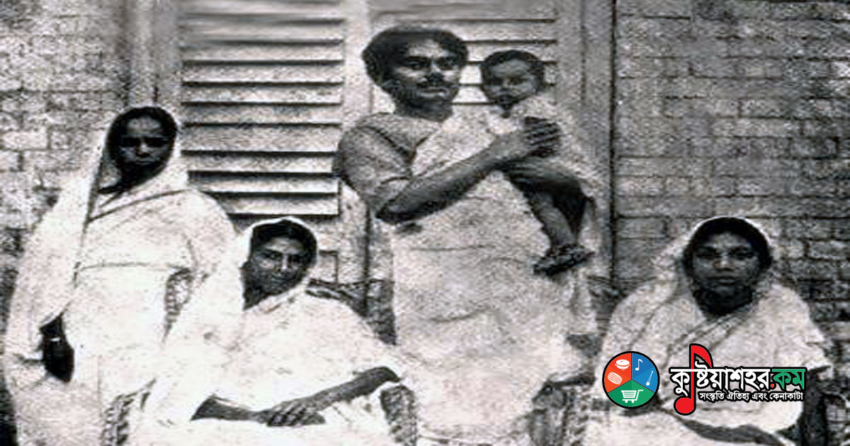 কাজী নজরুল ইসলাম এবং তাঁর পরিবার