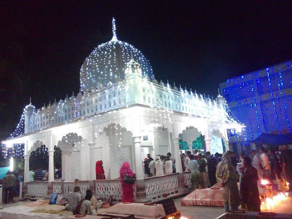 ধন্য ধন্য বলি তারে